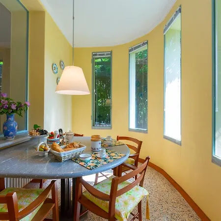 La Villotta With Swimming Pool *
