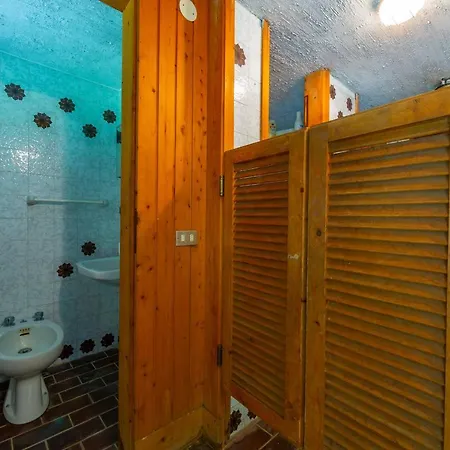 別荘 La Villotta With Swimming Pool
